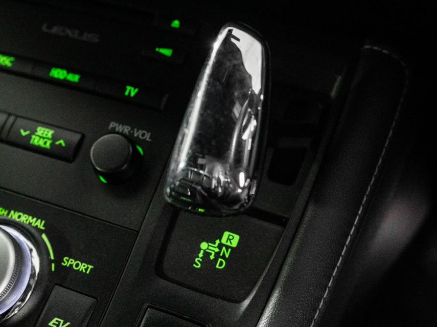 Lexus CT I Иркутск  - изображение 19
