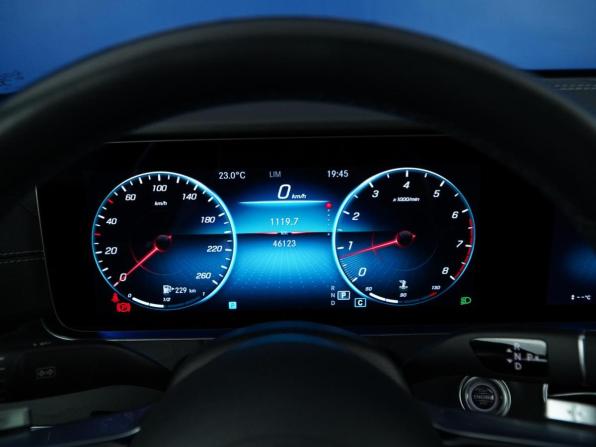 Mercedes-Benz E-Класс V (W213 S213 C238) Рестайлинг с пробегом 2021 года, цена 5 757 077 рублей, 46123 км, седан, Автокод Объявления