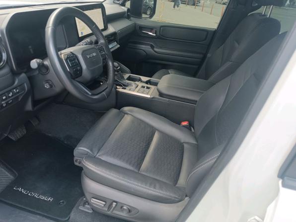 Toyota Land Cruiser Prado 250 Series с пробегом 2024 года, цена 10 900 000 рублей, 15616 км, внедорожник, Автокод Объявления