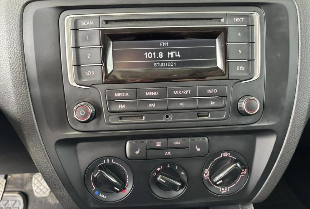 Volkswagen Jetta VI Киров  - изображение 18