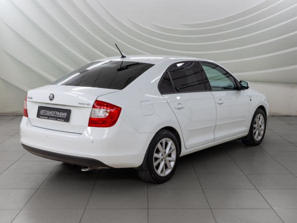 Skoda Rapid I с пробегом 2016 года, цена 1 198 000 рублей, 97072 км, лифтбек, Автокод Объявления