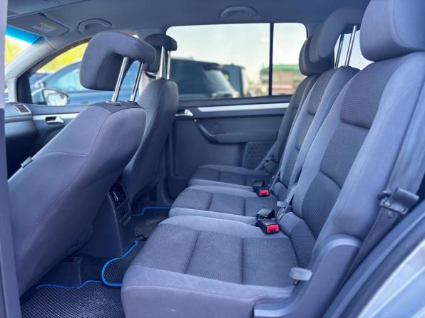 Volkswagen Touran I Рестайлинг 2 с пробегом 2011 года, цена 1 050 000 рублей, 189427 км, компактвэн, Автокод Объявления