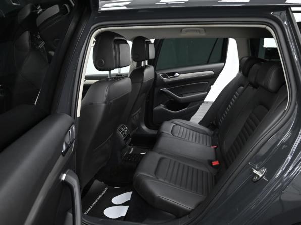 Volkswagen Passat B8 с пробегом 2017 года, цена 1 499 000 рублей, 189000 км, универсал, Автокод Объявления