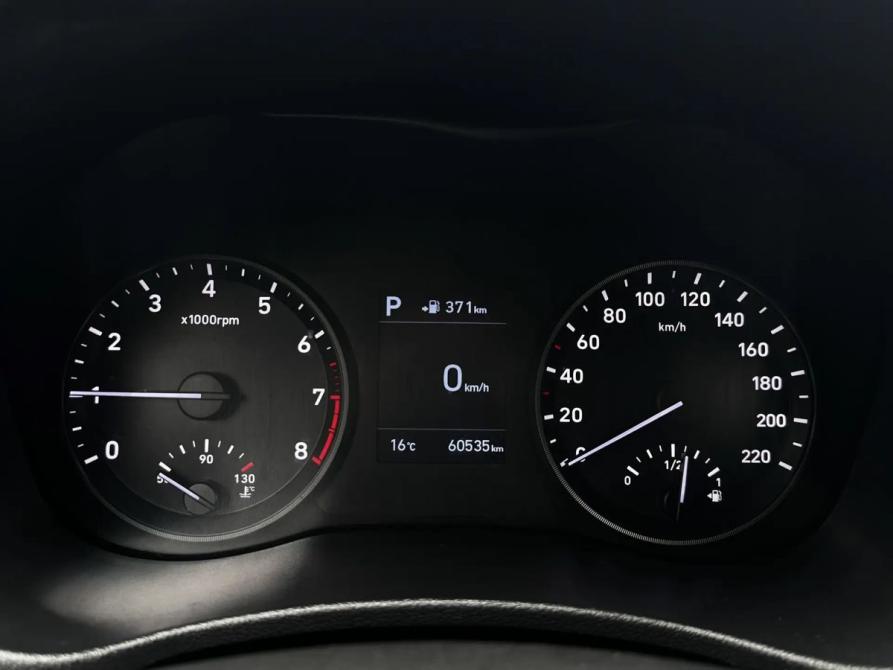 Hyundai Solaris II Москва  - изображение 12