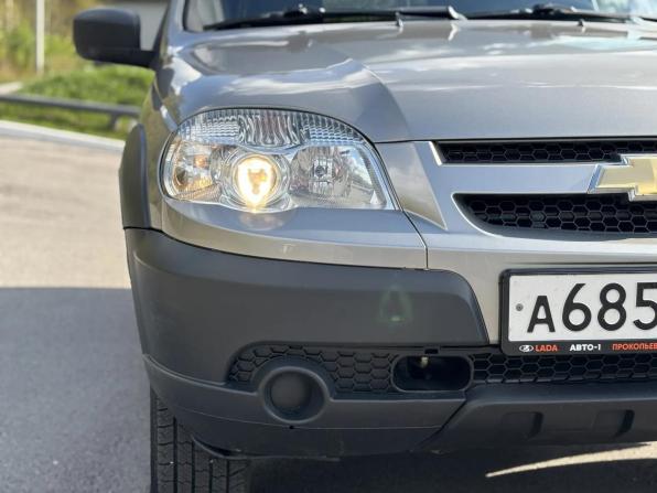 Chevrolet Niva I Рестайлинг с пробегом 2018 года, цена 825 000 рублей, 95726 км, внедорожник, Автокод Объявления