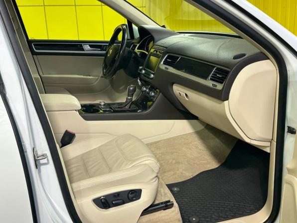 Volkswagen Touareg II Рестайлинг с пробегом 2016 года, цена 2 549 000 рублей, 135000 км, внедорожник, Автокод Объявления