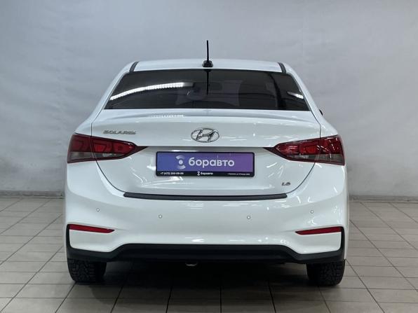 Hyundai Solaris II с пробегом 2017 года, цена 1 299 000 рублей, 130460 км, седан, Автокод Объявления