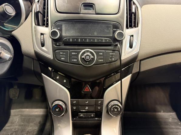 Chevrolet Cruze I Рестайлинг с пробегом 2012 года, цена 550 000 рублей, 241439 км, седан, Автокод Объявления