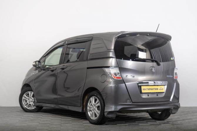 Honda Freed I Рестайлинг с пробегом 2012 года, цена 959 000 рублей, 238000 км, компактвэн, Автокод Объявления