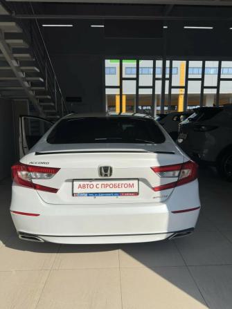 Honda Accord X с пробегом 2018 года, цена 2 080 000 рублей, 118000 км, седан, Автокод Объявления
