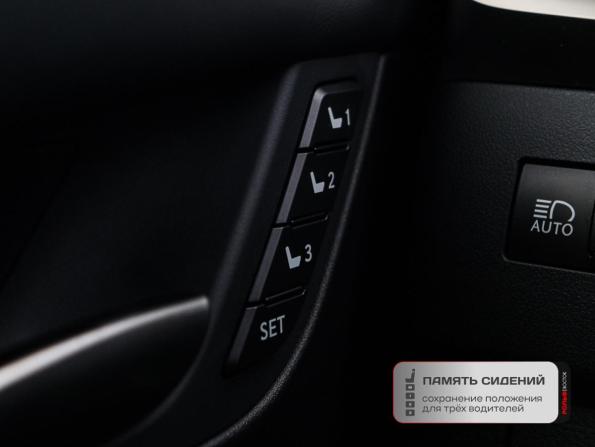 Lexus LX III Рестайлинг 2 с пробегом 2017 года, цена 9 400 000 рублей, 53679 км, внедорожник, Автокод Объявления