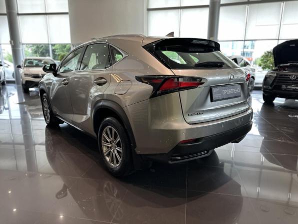 Lexus NX I с пробегом 2015 года, цена 2 665 000 рублей, 121201 км, внедорожник, Автокод Объявления