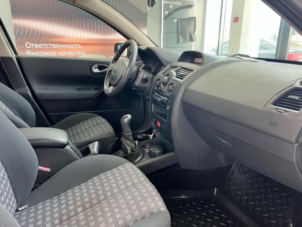 Renault Megane II Рестайлинг с пробегом 2006 года, цена 399 000 рублей, 220381 км, седан, Автокод Объявления