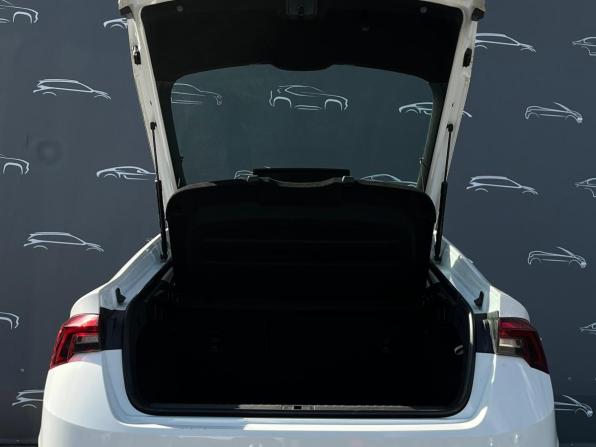 Skoda Octavia IV (A8) с пробегом 2021 года, цена 2 253 300 рублей, 65630 км, лифтбек, Автокод Объявления