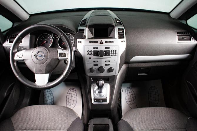 Opel Zafira B Рестайлинг с пробегом 2012 года, цена 859 000 рублей, 190000 км, компактвэн, Автокод Объявления