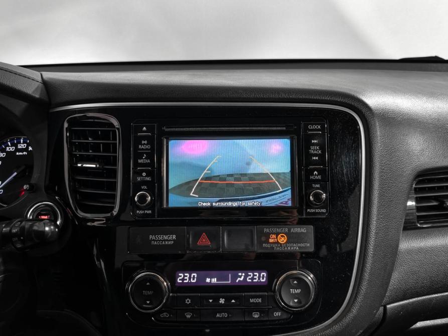 Mitsubishi Outlander III Рестайлинг 2 Санкт-Петербург  - изображение 16