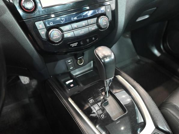 Nissan Qashqai II с пробегом 2015 года, цена 1 455 000 рублей, 224354 км, внедорожник, Автокод Объявления