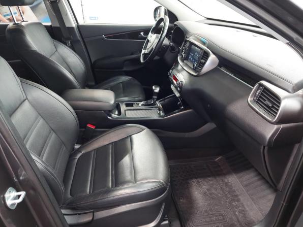 Kia Sorento III Prime Рестайлинг с пробегом 2018 года, цена 2 880 000 рублей, 84000 км, внедорожник, Автокод Объявления