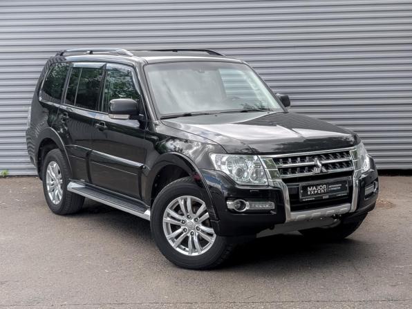 Mitsubishi Pajero IV Рестайлинг 2 с пробегом 2015 года, цена 2 495 000 рублей, 180471 км, внедорожник, Автокод Объявления