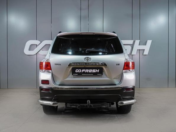 Toyota Highlander II (XU40) Рестайлинг с пробегом 2011 года, цена 1 699 000 рублей, 367694 км, внедорожник, Автокод Объявления