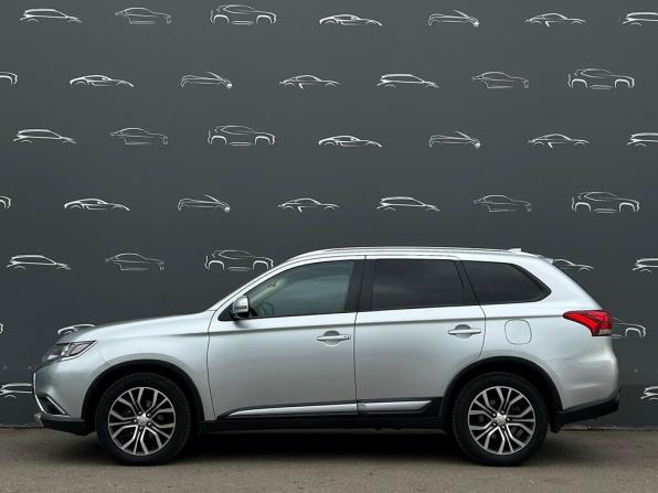 Mitsubishi Outlander III Рестайлинг 2 с пробегом 2018 года, цена 1 922 500 рублей, 164156 км, внедорожник, Автокод Объявления