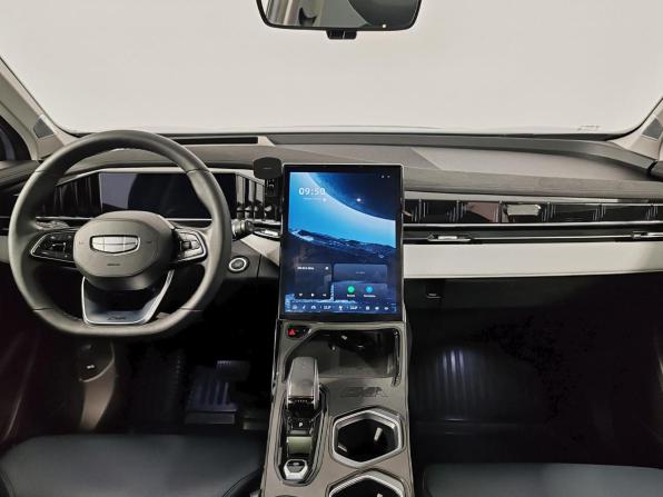 Geely Atlas II с пробегом 2025 года, цена 2 999 000 рублей, 24917 км, внедорожник, Автокод Объявления