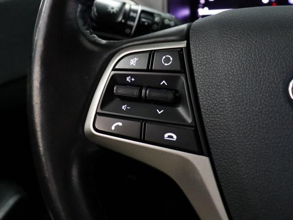 Hyundai Solaris II с пробегом 2019 года, цена 1 379 000 рублей, 102388 км, седан, Автокод Объявления