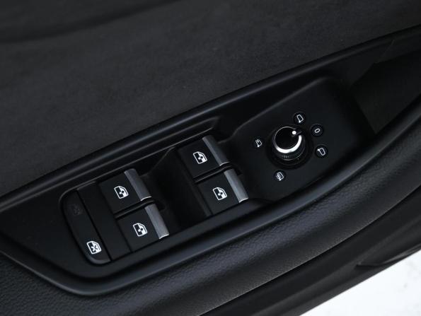 Audi A4 V (B9) с пробегом 2017 года, цена 2 469 000 рублей, 182737 км, седан, Автокод Объявления
