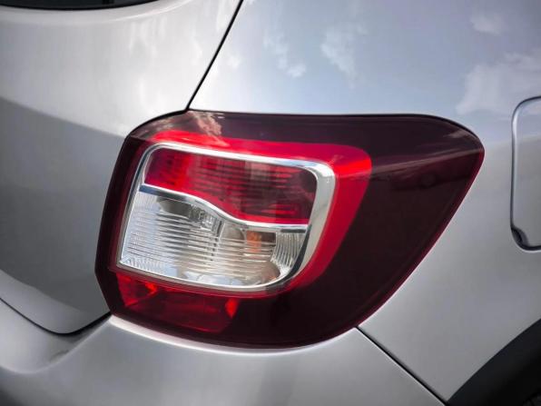 Renault Sandero II с пробегом 2016 года, цена 949 000 рублей, 114422 км, хэтчбек, Автокод Объявления