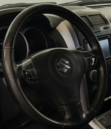 Suzuki Grand Vitara II Рестайлинг 2 с пробегом 2013 года, цена 1 100 000 рублей, 349184 км, внедорожник, Автокод Объявления