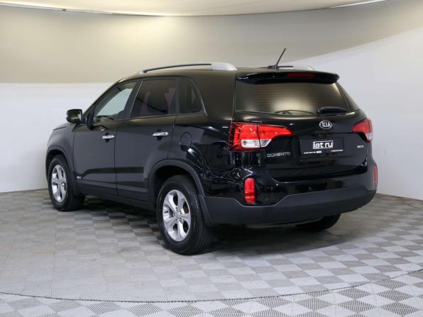Kia Sorento II Рестайлинг с пробегом 2018 года, цена 1 890 000 рублей, 182000 км, внедорожник, Автокод Объявления