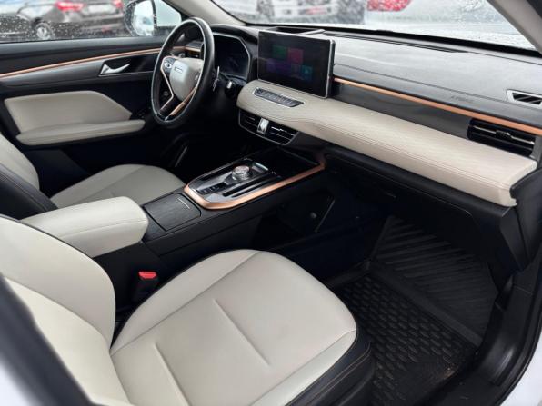 Haval Jolion I с пробегом 2022 года, цена 1 770 000 рублей, 60115 км, внедорожник, Автокод Объявления