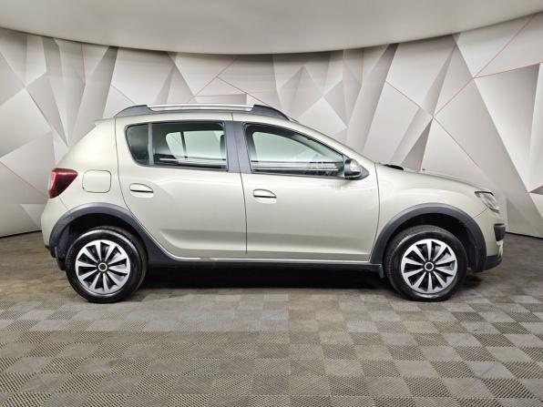 Renault Sandero II с пробегом 2016 года, цена 947 000 рублей, 136166 км, хэтчбек, Автокод Объявления