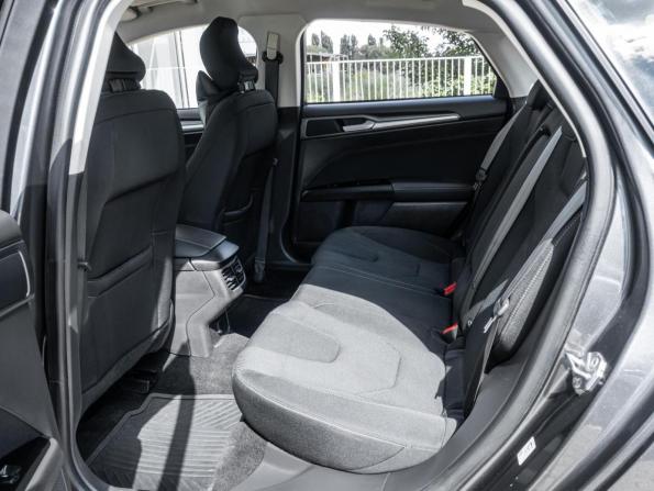 Ford Mondeo V с пробегом 2018 года, цена 1 598 000 рублей, 112655 км, седан, Автокод Объявления