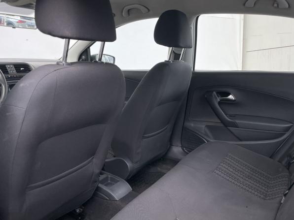 Volkswagen Polo V Рестайлинг с пробегом 2019 года, цена 498 000 рублей, 451673 км, седан, Автокод Объявления