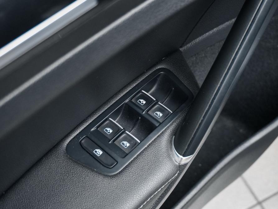 Volkswagen Golf R VII Рестайлинг Ростов-на-Дону  - изображение 16