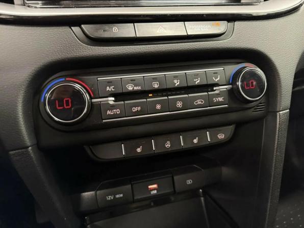 Kia Ceed III Рестайлинг с пробегом 2022 года, цена 2 286 146 рублей, 90454 км, универсал, Автокод Объявления