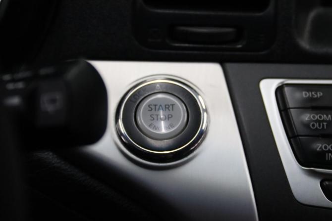 Nissan Murano II (Z51) Рестайлинг с пробегом 2012 года, цена 1 320 250 рублей, 179451 км, внедорожник, Автокод Объявления