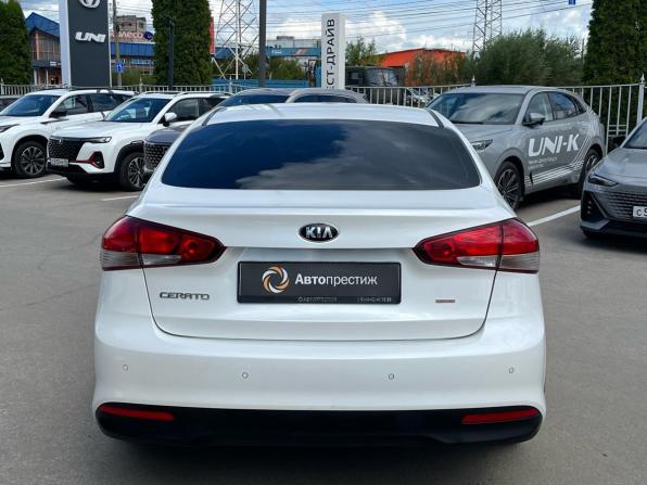 Kia Cerato III Рестайлинг (Classic) с пробегом 2016 года, цена 1 320 000 рублей, 164300 км, седан, Автокод Объявления