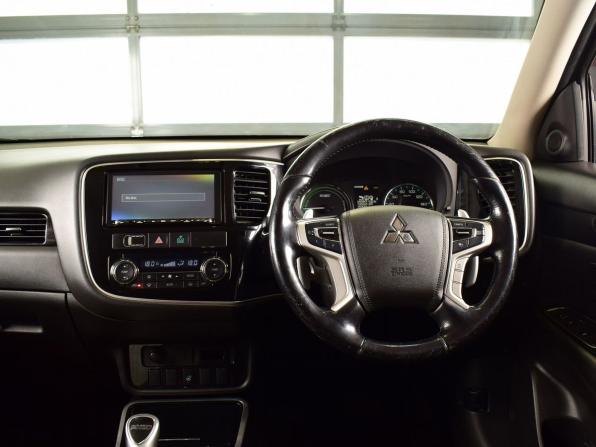 Mitsubishi Outlander III Рестайлинг 2 с пробегом 2015 года, цена 2 099 999 рублей, 120884 км, внедорожник, Автокод Объявления