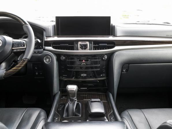 Lexus LX III Рестайлинг 2 с пробегом 2019 года, цена 9 150 000 рублей, 121105 км, внедорожник, Автокод Объявления