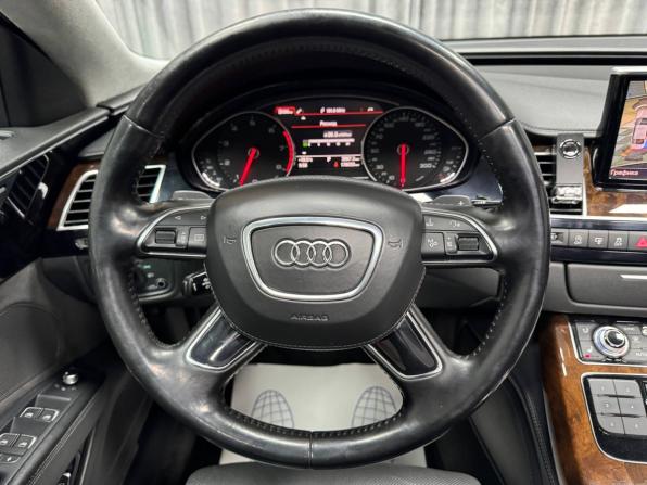 Audi A8 III (D4) Рестайлинг с пробегом 2015 года, цена 2 480 000 рублей, 176033 км, седан, Автокод Объявления