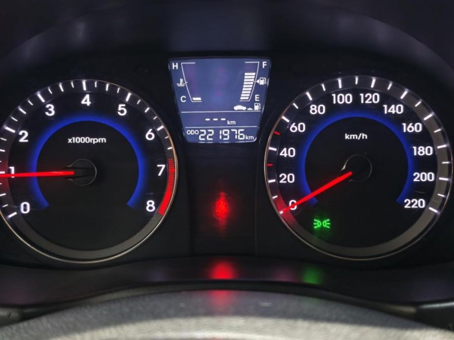 Hyundai Solaris I Курск  - изображение 10
