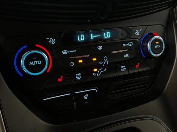 Ford Kuga II Рестайлинг с пробегом 2017 года, цена 1 650 000 рублей, 99646 км, внедорожник, Автокод Объявления