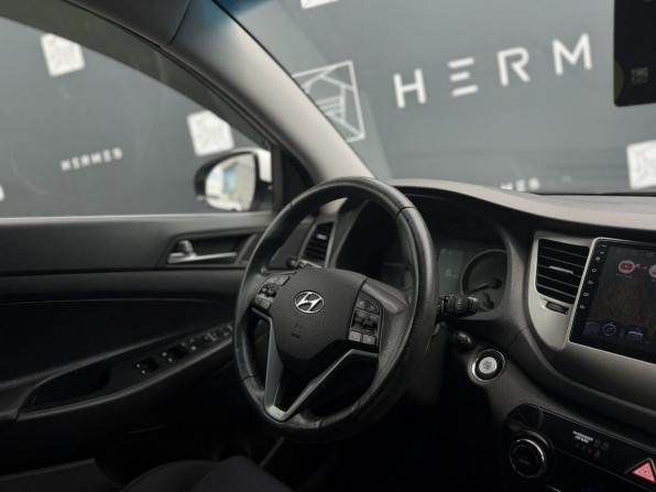 Hyundai Tucson III с пробегом 2018 года, цена 1 899 000 рублей, 176251 км, внедорожник, Автокод Объявления