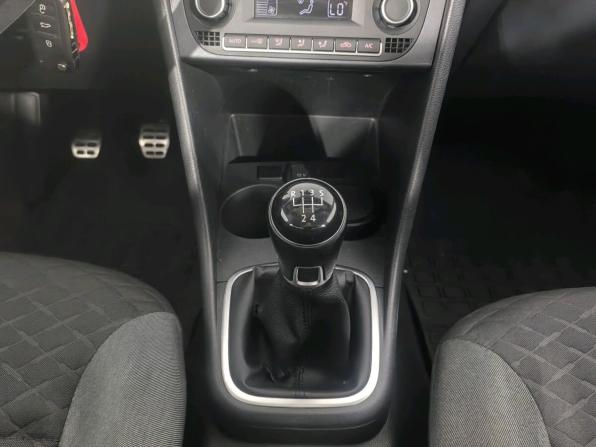 Volkswagen Polo V Рестайлинг с пробегом 2018 года, цена 960 000 рублей, 105000 км, седан, Автокод Объявления