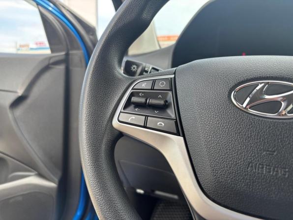 Hyundai Solaris II Рестайлинг с пробегом 2021 года, цена 1 325 000 рублей, 137357 км, седан, Автокод Объявления