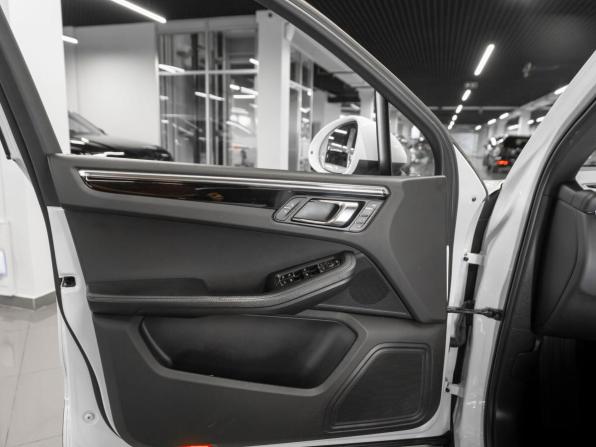 Porsche Macan I с пробегом 2014 года, цена 3 680 000 рублей, 199442 км, внедорожник, Автокод Объявления