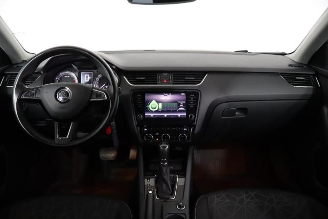 Skoda Octavia III (A7) Рестайлинг с пробегом 2020 года, цена 1 649 000 рублей, 132000 км, лифтбек, Автокод Объявления