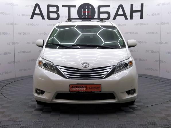 Toyota Sienna III с пробегом 2012 года, цена 2 600 000 рублей, 121500 км, минивэн, Автокод Объявления